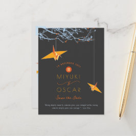 オレンジぶら下がった色の折り紙紙クレーンが日付を保存 案内ポストカード