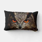 オレンジを持つ美しいフクロウは装飾用クッションを注目します ランバークッション (裏面)