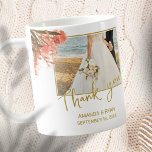 オレンジオレアンダー花photo Thank 結婚's コーヒーマグカップ<br><div class="desc">オレンジ色のオランダーの花の写真あ結婚なたのコーヒーマグありがとう。写真結婚のマグカップと結婚写真、新郎新婦の名前と結婚デート。写真やその他の結婚詳細でパーソナライズ。お前エレガントとフローラ感謝していが違う。</div>