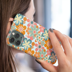 オレンジグリーンピンクモノグラムレトロ花柄 iPhone 15ケース