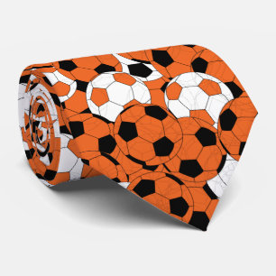 オレンジサッカーボールのコラージュ- 2側面のプリント ネクタイ