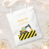 オレンジショベル建築キッズパーティー誕生日 フェイバーバッグ (クリップ留めされた状態)