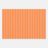 オレンジシンプル色のストライプ背景に白色の ラッピングペーパーシート (正面)