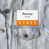 オレンジスタッフピンバックバッジボタン従業員名札 缶バッジ (インサイチュ)