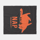 オレンジストライプな猫の昼寝のフリースブランケット フリースブランケット (正面(横))