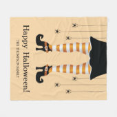 オレンジストライプの色の魔女の脚とクモのハロウィーン フリースブランケット (正面(横))