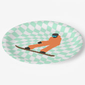 オレンジスーツを着たフリーライド市松模様にスノーボーダー ペーパープレート (アングル)