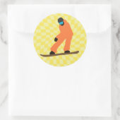 オレンジスーツを着たフリーライド市松模様にスノーボーダー ラウンドシール (バッグ)