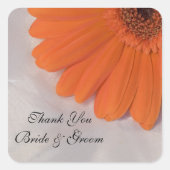 オレンジデイジーとサテン結婚のサンキューメッセージカード スクエアシール (正面)
