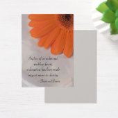 オレンジデイジーとサテン結婚のチャリティーフェイスカード (デスク)