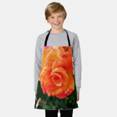 オレンジバラ花 エプロン (着用した状態)