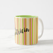 オレンジパーソナライズされた色の緑の垂直ストライプマググ ツートーンマグカップ (正面右)