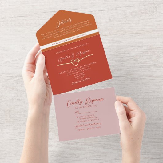 オレンジピンクとレッド結婚ズ オールインワン招待状 (貼ってはがせる)