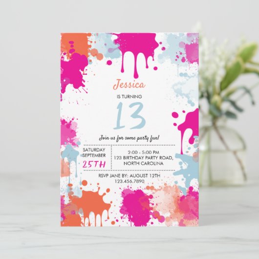 オレンジピンクブルー抽象芸術モダンガール誕生日 招待状 (スタンド正面)
