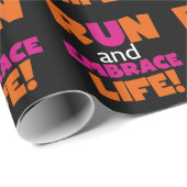 オレンジピンク文字フィットネスランニングズランナーマラソン ラッピングペーパー (ロールコーナー)