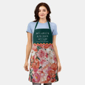 オレンジピンク花柄モノグラム エプロン (着用した状態)