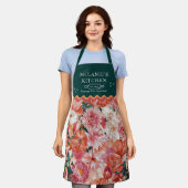 オレンジピンク花柄モノグラム エプロン (着用した状態)