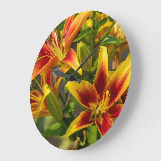 オレンジフラワーフォトグラフィー、カナダデイリリー ラージ壁時計 (傾斜)