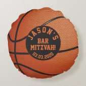 オレンジブラックパーソナライズされたバスケットボールバー(ユダヤ教の)バル・ミツバー ラウンドクッション (裏面)