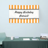 オレンジホワイト誕生日バナストライプー 横断幕 (トレードショー)