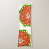 オレンジポインセチアのデザイン ボディピロー (裏面 (縦))