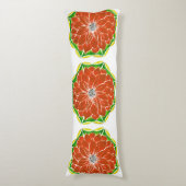 オレンジポインセチアのデザイン ボディピロー (正面縦)