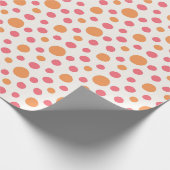 オレンジポップ・アートのとホットピンクの水玉模様パターンギフト ラッピングペーパー (角)