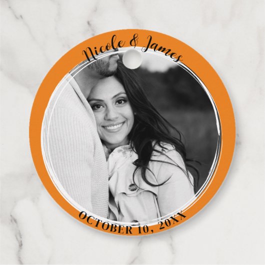 オレンジミニマルトレンディーラウンドフォト結婚式の引き出物 フェイバータグ (裏面)