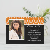 オレンジモダンシェブロン写真卒業パーティー 招待状 (スタンド正面)