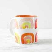 オレンジレインボーカワイトなレトロアート ツートーンマグカップ (正面左)