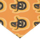 オレンジ白熱［赤熱］光を放つにカボチャの魔女 テーブルクロス (アングル)