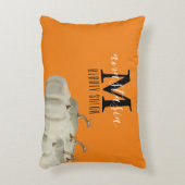 オレンジ秋ホワイトカボチャ美しいサロンモノグラム アクセントクッション (正面(垂直))