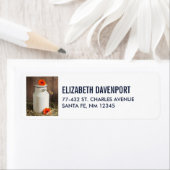 オレンジ素朴色の花付き白ミルクジュグ写真 ラベル (インサイチュ)