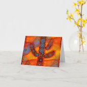 オレンジ紫色の南西サグアロのサボテンのモザイク カード (黄色い花)