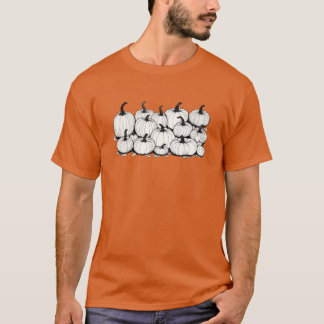 オレンジ背景の大きな白いカボチャ Tシャツ