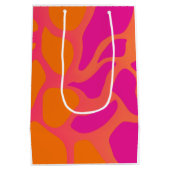 オレンジ色とホットピンク色のグラデーショ祝ンのスタイル ミディアムペーパーバッグ (裏面)