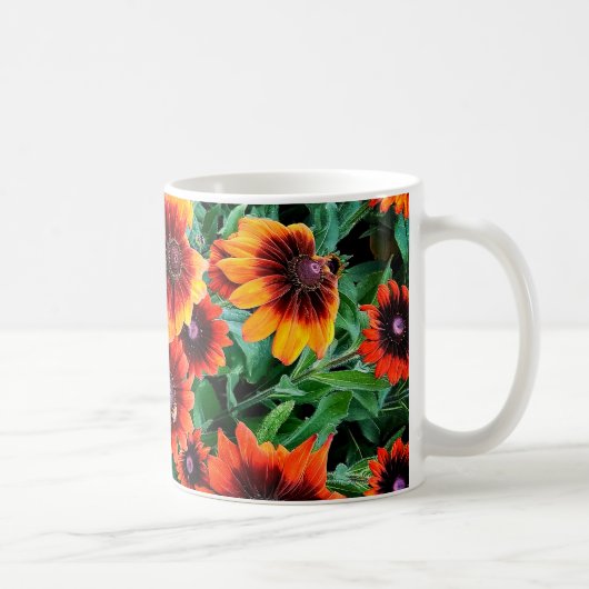 オレンジ色と茶色の花 コーヒーマグカップ (右)