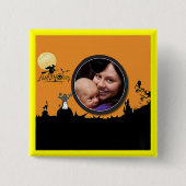 オレンジ色にハロウィーンの夜あなたの写真を追加 缶バッジ (正面)