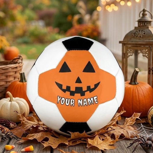 オレンジ色のかぼちゃにハロウィーンの名前を入れよう サッカーボール