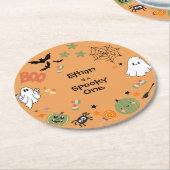 オレンジ色のかわいいハロウィン1歳の誕生日 ラウンドペーパーコースター (アングル)