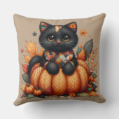 オレンジ色のカボチャの上の黒猫　秋の模様のクッションケットパターン クッション (裏面)