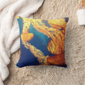 オレンジ色のクラゲ（青） クッション (ブランケット)