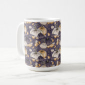 オレンジ色のクリームと紫色のカボチャを使用した紫色 コーヒーマグカップ (正面左)