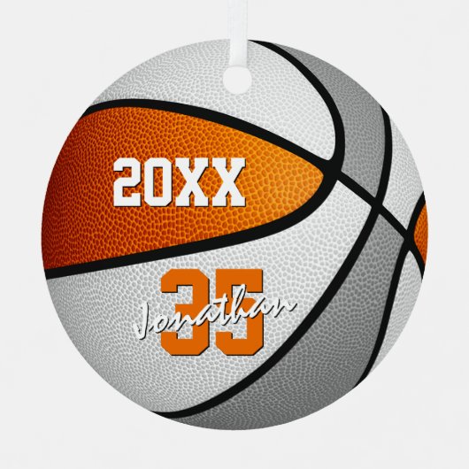 オレンジ色のグレーの女の子バスケットボールの記念 メタルオーナメント (正面)