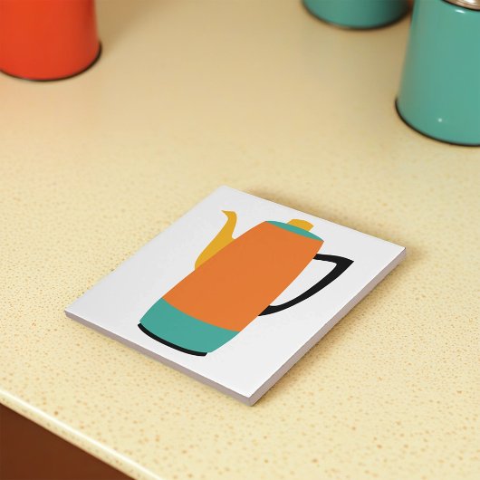 オレンジ色のコーヒー抽出器 タイル