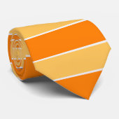 オレンジ色のシェード横ストライプ線 ネクタイ (ロール)