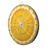 オレンジ色のスライスのチャレンジ ダーツボード (正面右)