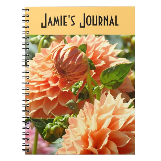 オレンジ色のダリアの花の「あなたの名前」ジャーナルノート ノートブック (正面)