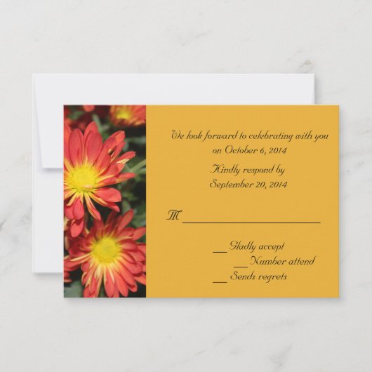 オレンジ色のデイジーの花の結婚式出欠ハガキ 招待状 (正面)
