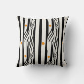 オレンジ色のドットストライプを持つ白黒の文字 クッション (裏面)